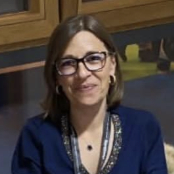 Susana - Prof de relações internacionais - Sintra