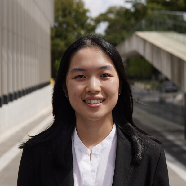 Jenica - Math tutor - Oatley