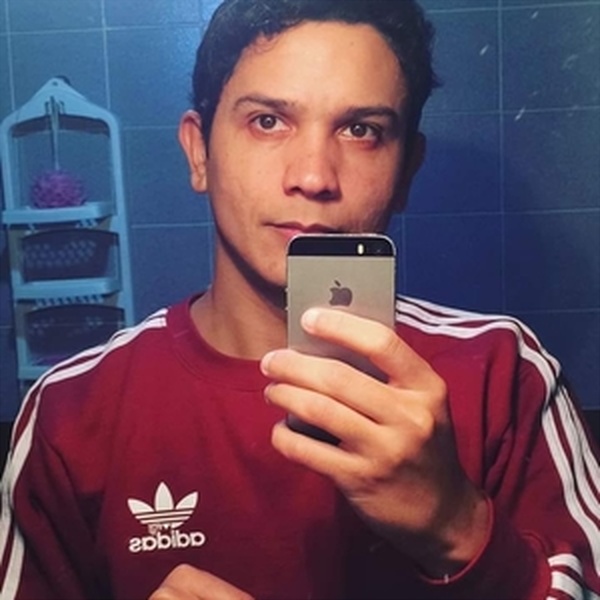 Kevin - prof de Álgebra - Leandro N. Alem