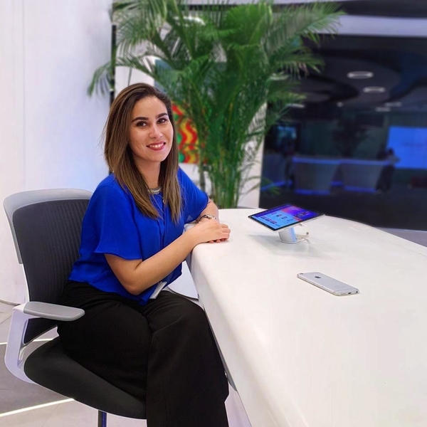 Salma - Prof de comptabilité - Paris