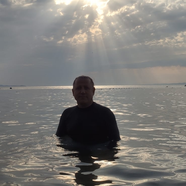 Halil - Tarih öğretmeni - İstanbul