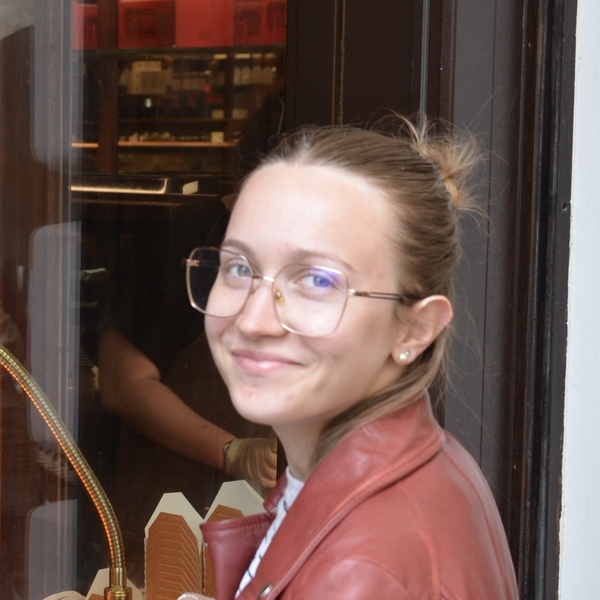 Elisa - Insegnante di aiuto compiti - Milano