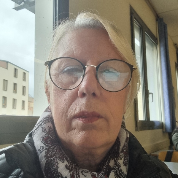 Evelyne - Prof de français - Saint-Mards-en-Othe