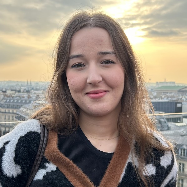 Fatima zahra - Prof d'anglais - Pontoise