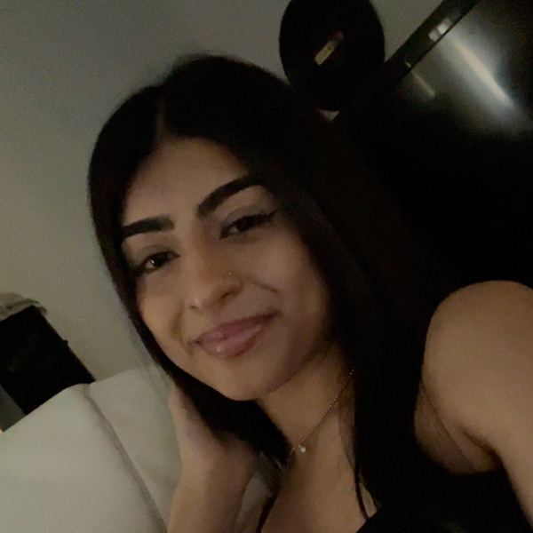 Valeria - Spanish tutor - Girard