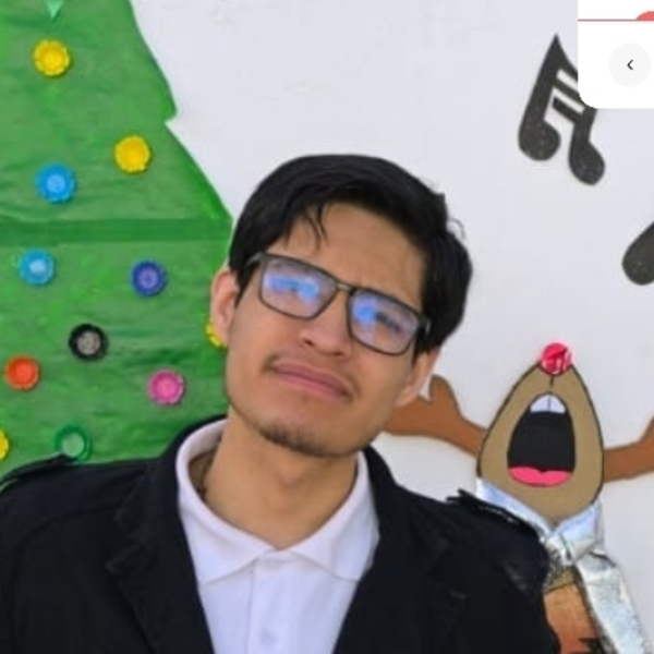 IVAN ALBERTO - profesor de matemáticas - Cajamarca