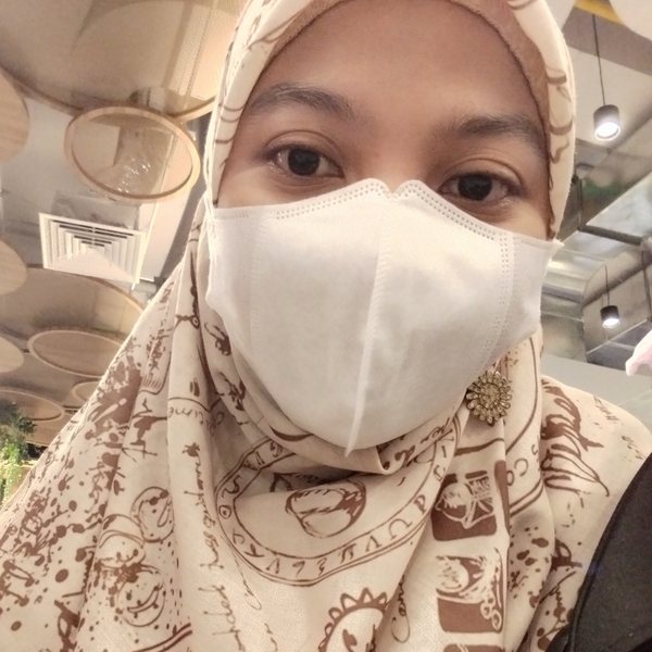 Maya - Guru bahasa arab - Palembang