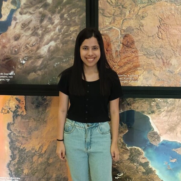 Karoline - Professor de português para estrangeiros - Del Castilho
