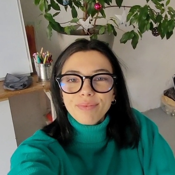 Jade - Prof de philosophie - Marseille