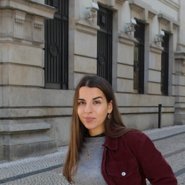 Mariana - Prof de gramática - Lousã