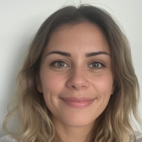 Sarah - Prof d'aide à la rédaction de cv - lettre de motivation - Lagny-sur-Marne