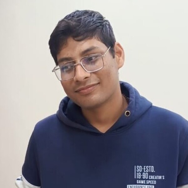 Ashu - Biology tutor - Kota