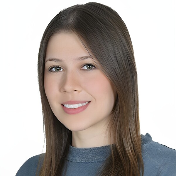 Andrea - profesor de canto - Cali