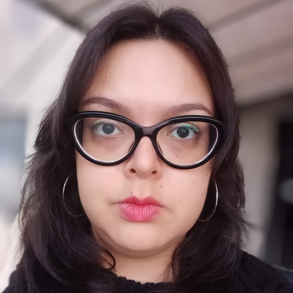Bruna - Professor de Francês - Gopouva