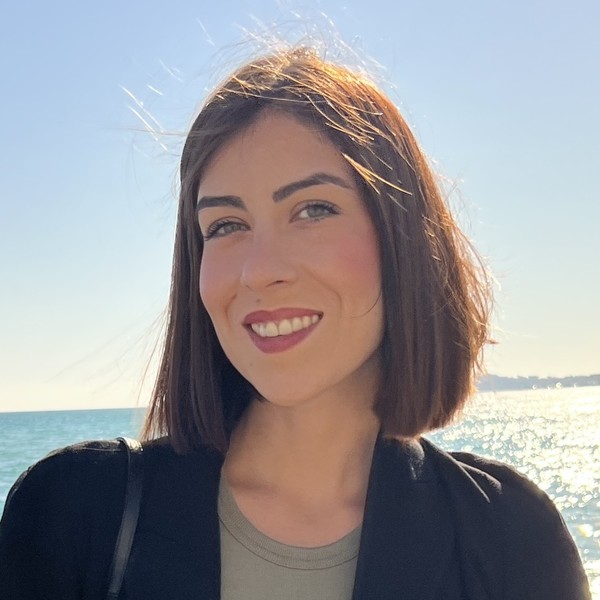MATHILDE - Prof de fle - français langue étrangère - Villeneuve-Loubet