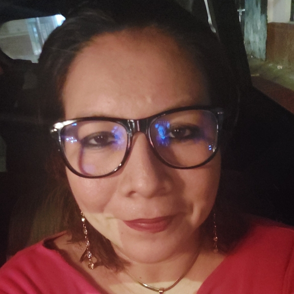 María de Lourdes - Profesor de matemática - Colima
