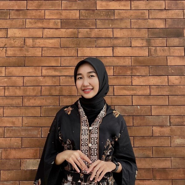 Ririn - Guru matematika - Purwokerto