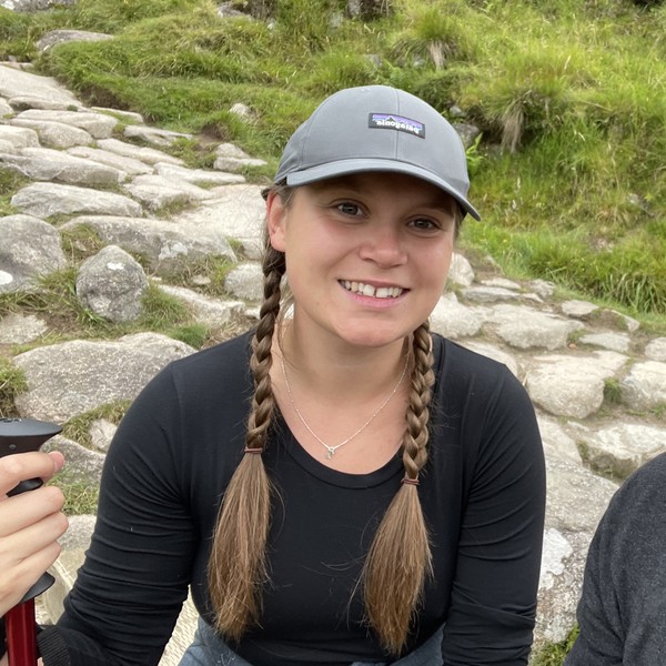 Bethany - Geography tutor - Woking