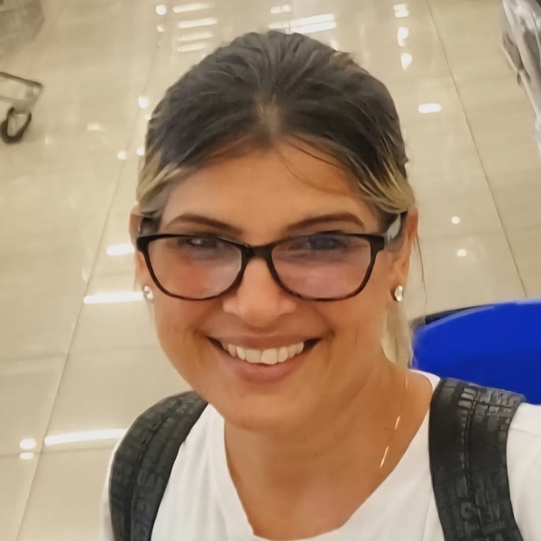 Arlenys - Prof de inglês - Santa Rosa
