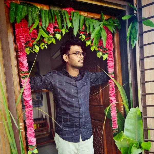 Gururaj - Chemistry teacher - Hosapete
