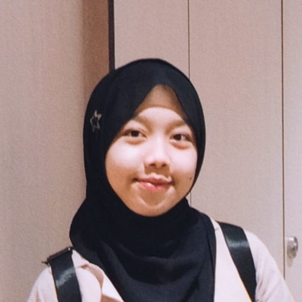 Shinta - Guru ilmu komputer dasar - 