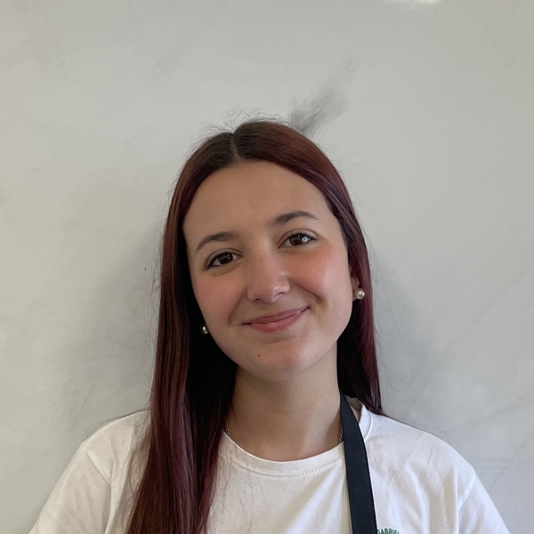 Manuela - profesor de historia - Montevideo