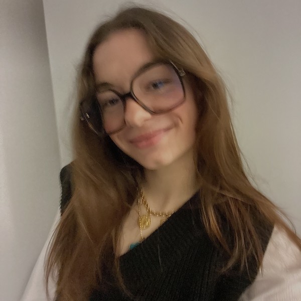 Louna - Prof d'histoire - Rennes