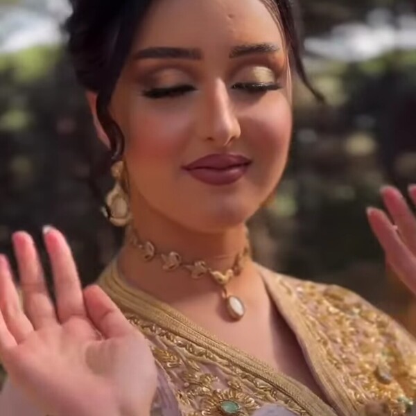 Fadwa - Prof d'arabe - Agadir