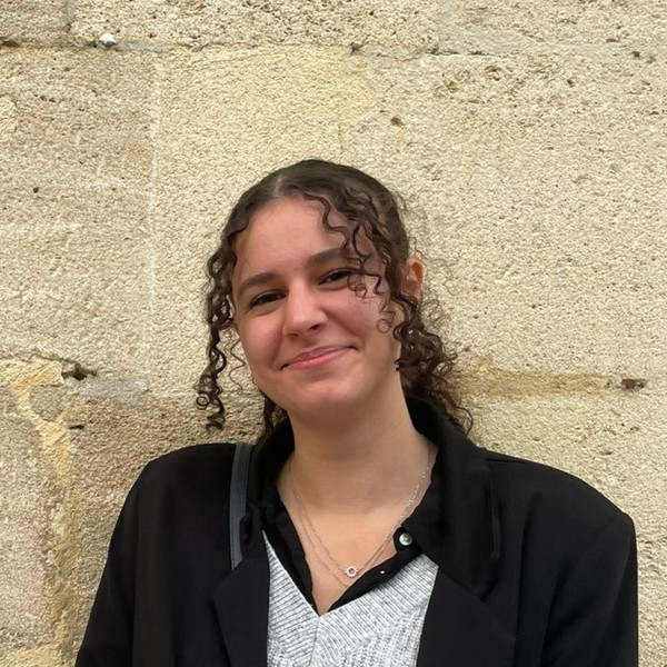 Océane - Prof d'aide aux devoirs - Bordeaux