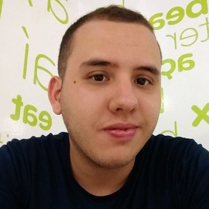 Matheus - Professor de biologia - 