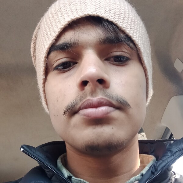 Sahil - Physics tutor - Chandigarh