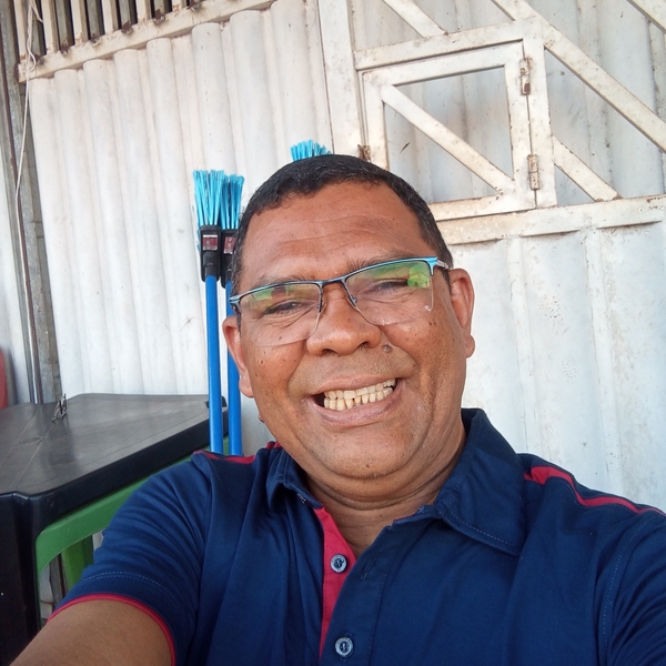 Adilson Melo - Professor de história do brasil - Cândido Mendes