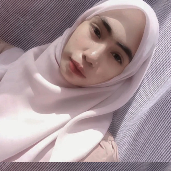 Reva - Guru mengaji - 