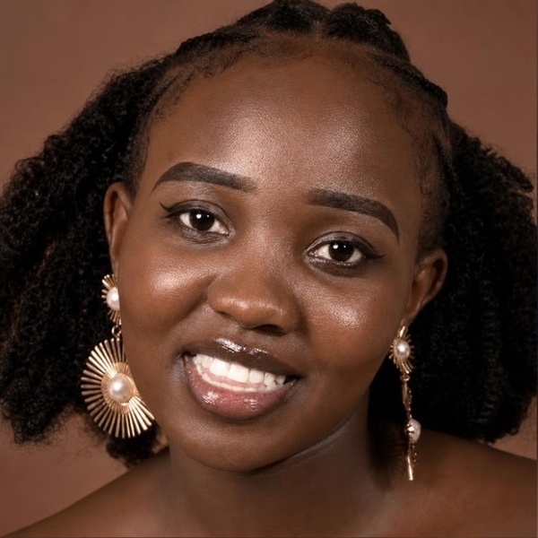 Loreen - Swahili tutor - Webster Groves