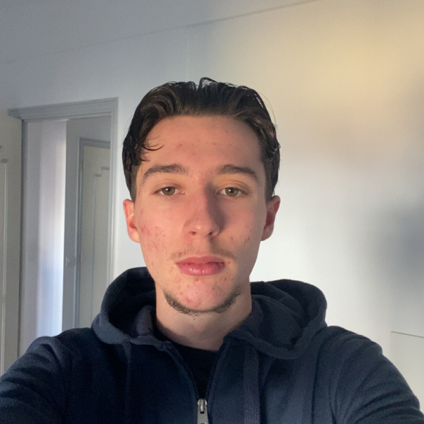 Eliott - Prof de français - Nice