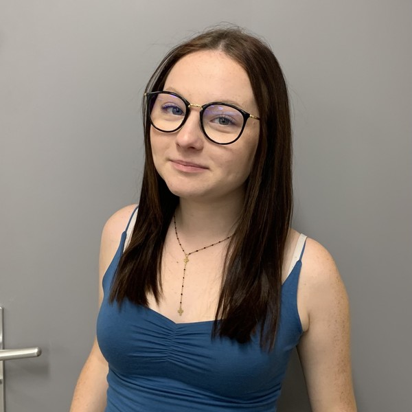 Laura - Prof d'aide aux devoirs - Camaret-sur-Aigues