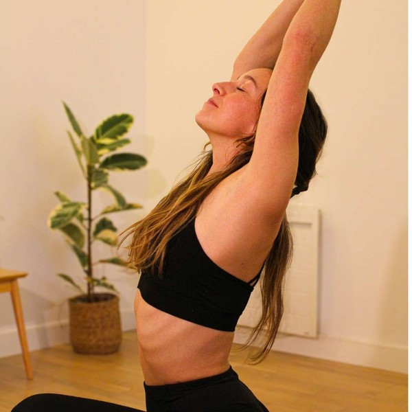 Laura - Prof de yoga - Saint-Laurent-de-Gosse