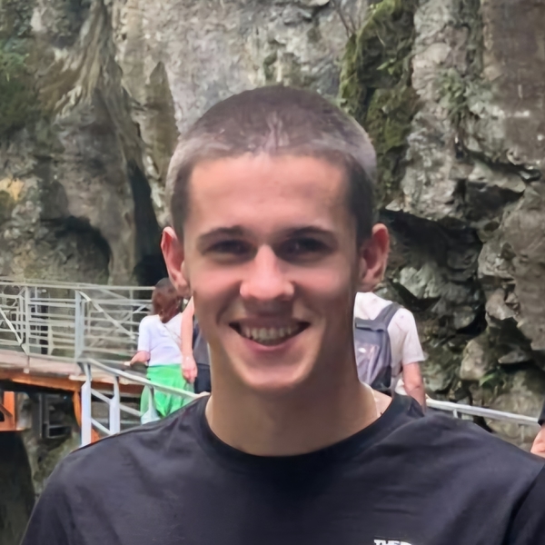 Tom - Prof de maths - La Roche-sur-Foron