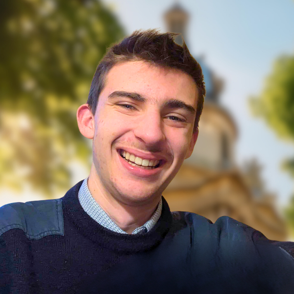 Emmanuel - Prof d'histoire - Paris