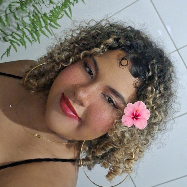 Laura - Professor de inglês - Italva