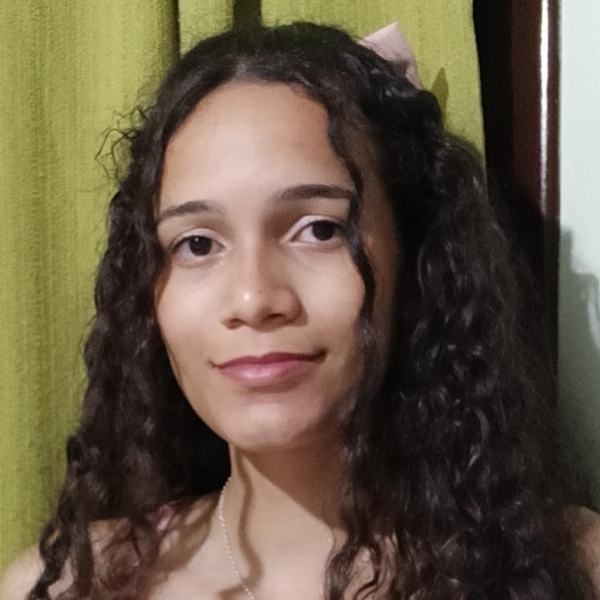 Maria Clara - Professor de inglês - Horizontina