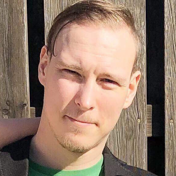 Mathias - Svensklärare - Vingåker