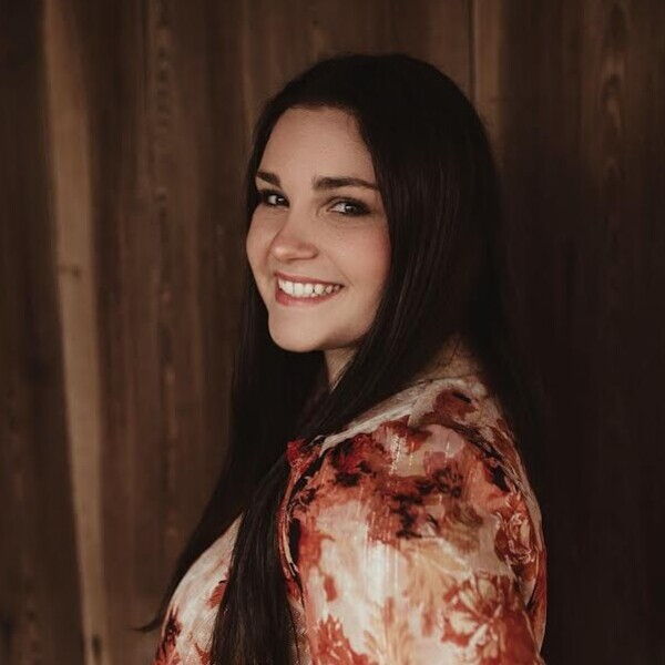 Jayna - Mathematics tutor - Bolivar