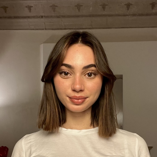 Loredana - Insegnante di aiuto compiti - Milano