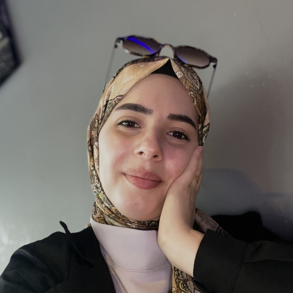Sezim - Tarih öğretmeni - 