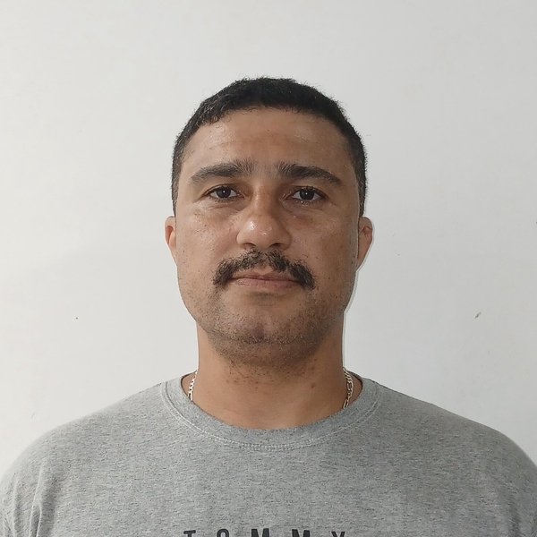 CARLOS EDUARDO - Professor de português para estrangeiros - Registro