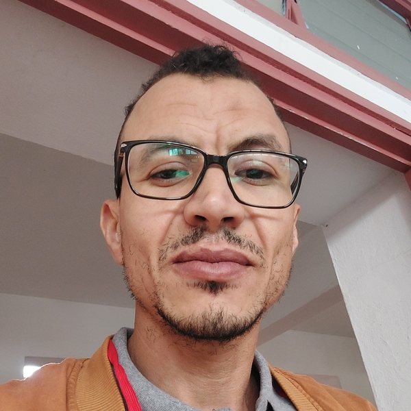 Tahiri - Prof de physique - chimie - Souk Elarbaa Du Gharb