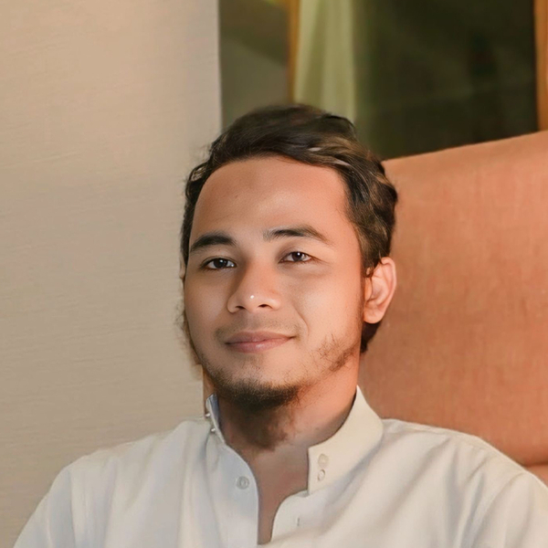 Aji - Guru video editing - Kecamatan Batukliang Utara