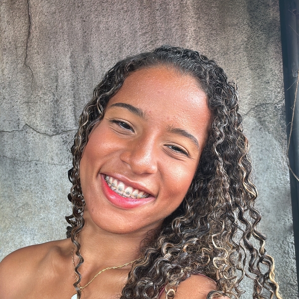 Isabella - Professor de português para estrangeiros - Vicente de Carvalho