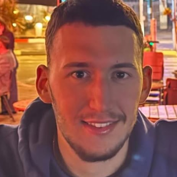 אדיר - מורה לאנגלית - תל אביב-יפו